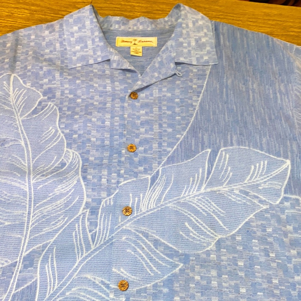 Stitched Silk Tropical Pattern Leaf Tommy Bahama  Button Down Shirt M